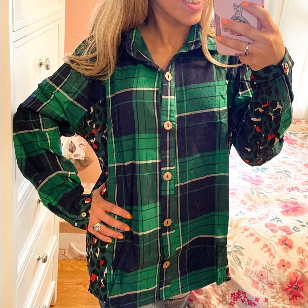 Plaid leopard button up